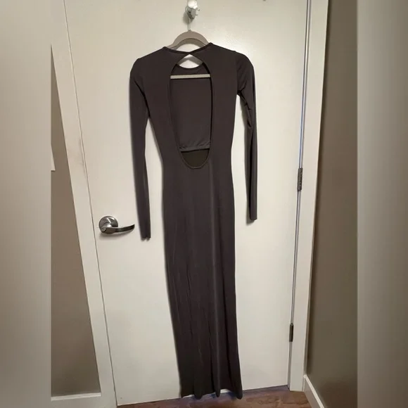 SKIMS smooth lounge long sleeve dress with open back in GUNMETAL GREY - Picture 3 of 4